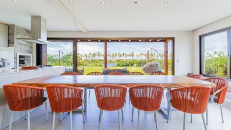 Excelente casa con 5 suites