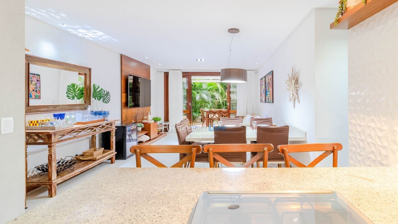 Apartamento para aluguel de temporada em Mata de São João (Imbassaí)