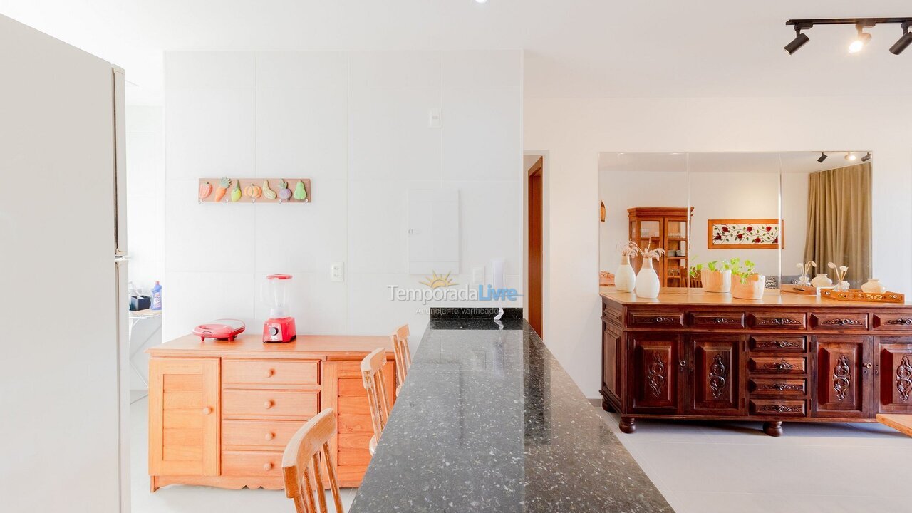 Apartamento para aluguel de temporada em Mata de São João (Imbassaí)