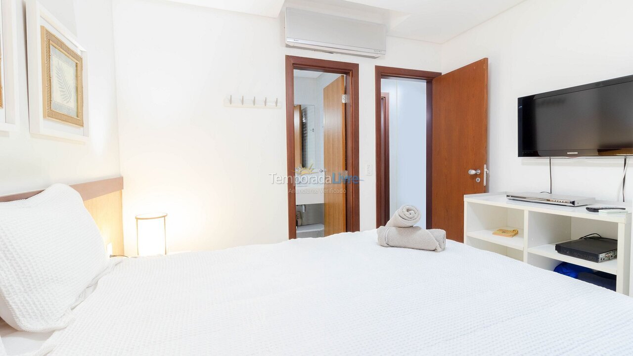 Apartamento para aluguel de temporada em Mata de São João (Imbassaí)