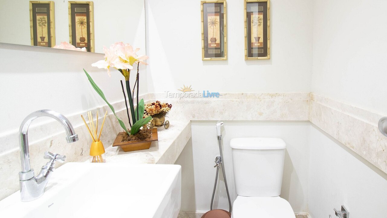 Apartamento para aluguel de temporada em Mata de São João (Imbassaí)