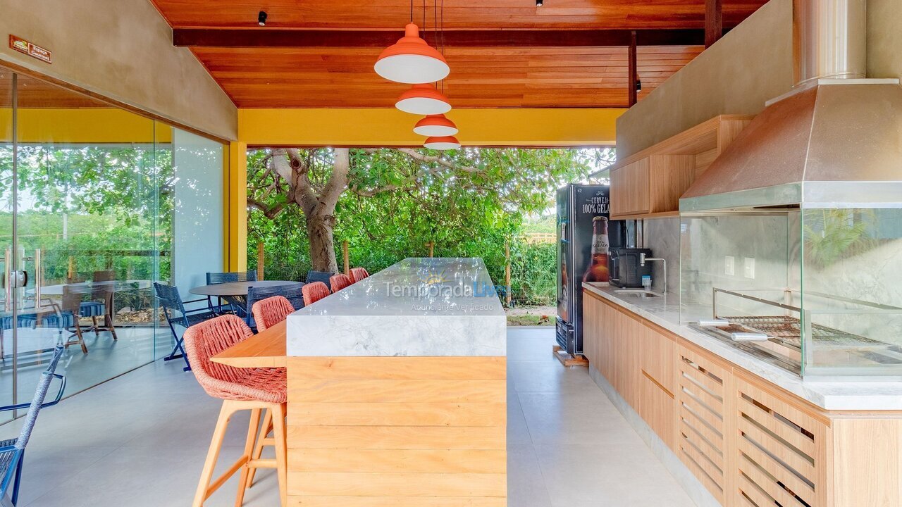 Apartamento para aluguel de temporada em Mata de São João (Imbassaí)