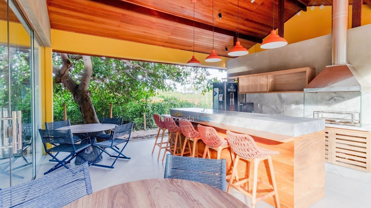 Apartamento para aluguel de temporada em Mata de São João (Imbassaí)