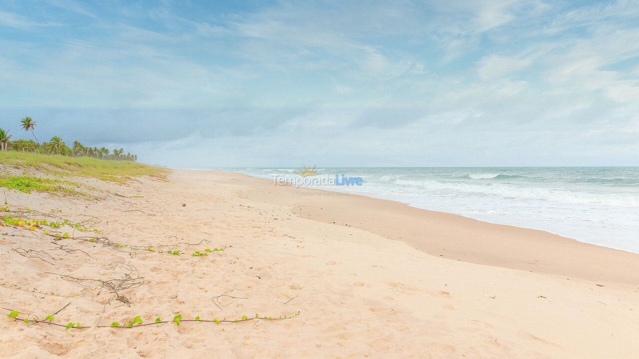 Apartamento para aluguel de temporada em Mata de São João (Imbassaí)