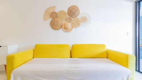 Excelente dormitorio y sala de estar, pies en la arena, vista al mar - Rio Vermelho