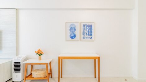 Excelente dormitorio y sala de estar, pies en la arena, vista al mar - Rio Vermelho