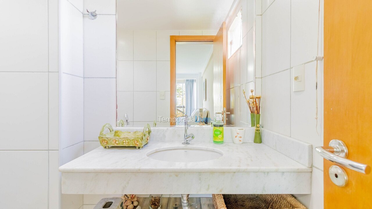 Apartment for vacation rental in Camaçari (Praia de Guarajuba)