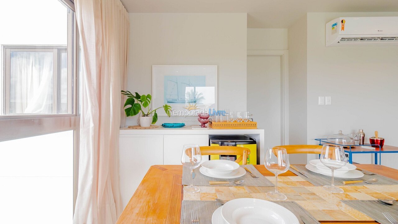 Apartamento para aluguel de temporada em Mata de São João (Praia do Forte)