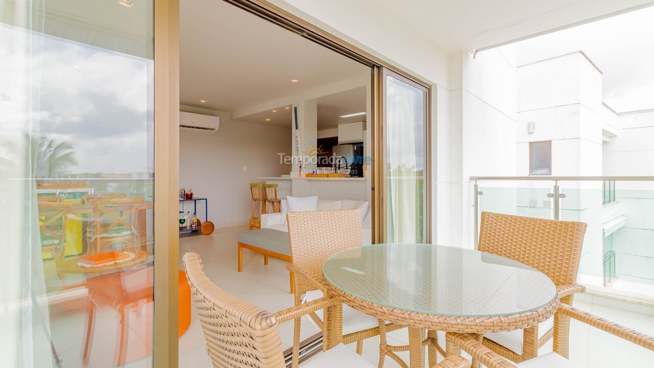 Apartamento para aluguel de temporada em Mata de São João (Praia do Forte)