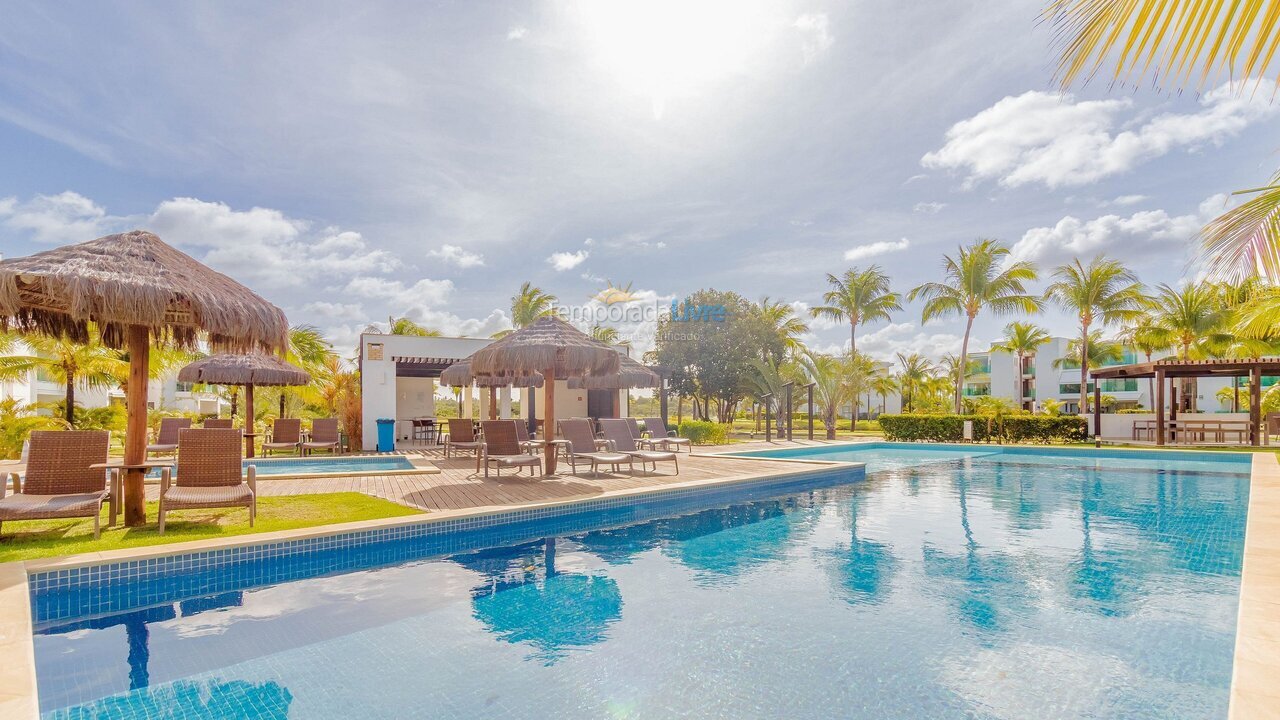 Apartamento para aluguel de temporada em Mata de São João (Praia do Forte)