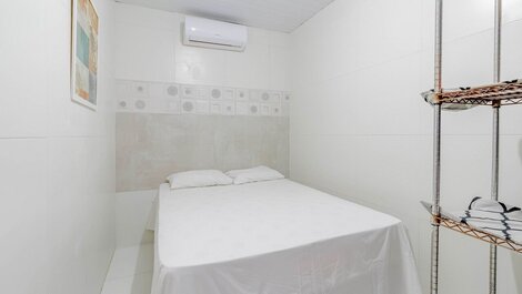 7-Bedroom House with Sea View and Maid Included