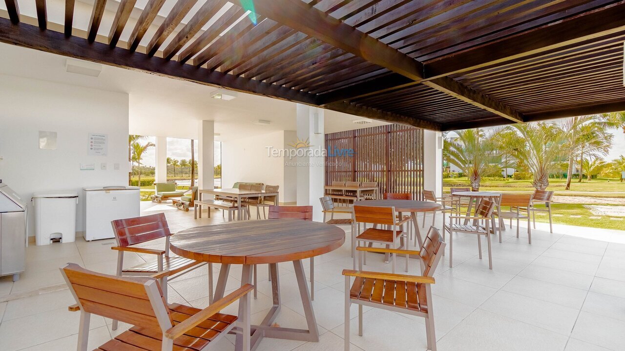 Apartamento para aluguel de temporada em Mata de São João (Praia do Forte)