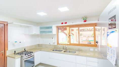 Excelente casa de 6 suites - Praia do Forte