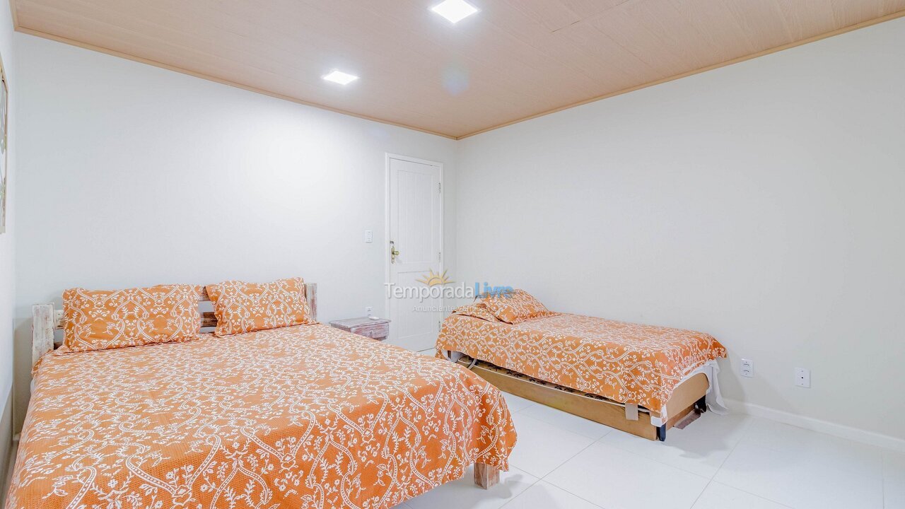 House for vacation rental in Camaçari (Praia de Guarajuba)