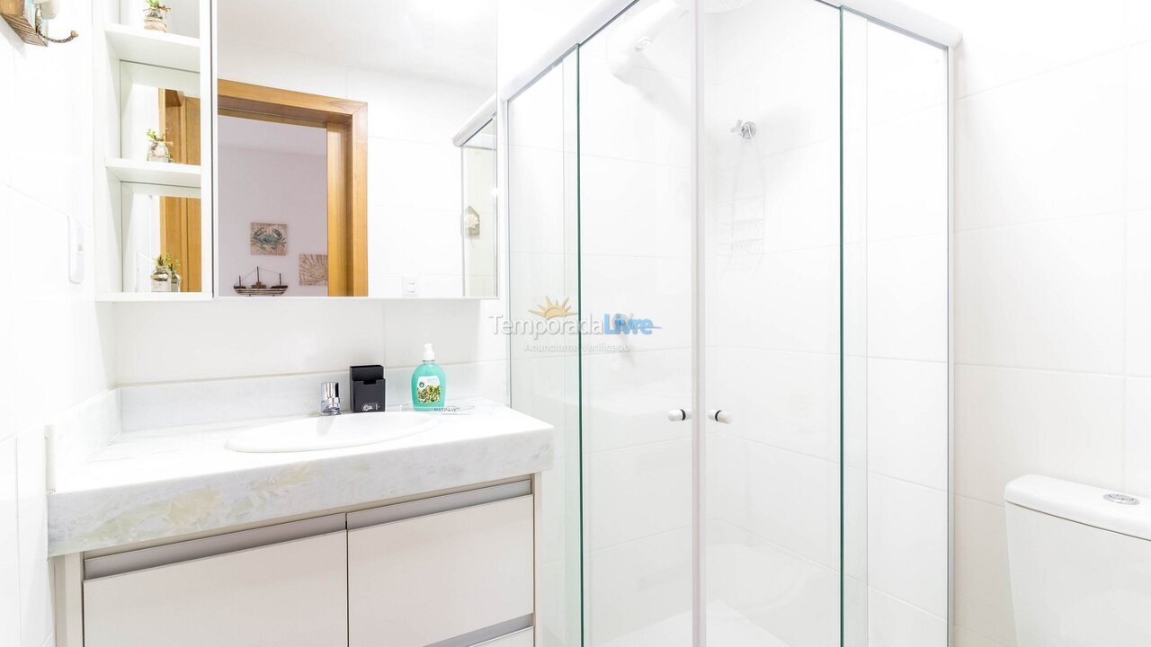 Apartamento para aluguel de temporada em Camaçari (Praia de Guarajuba)