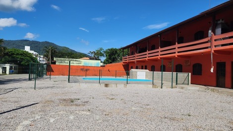 0001.01 Maranduba Ap 2 Dor 8 Pess 2 Q Mar Pisc WIFI (Excursão 96 Pess)