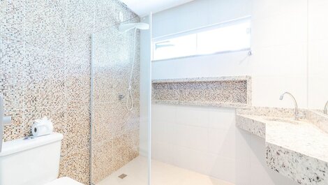 Ótima Casa 5 Quartos a 50m da Praia