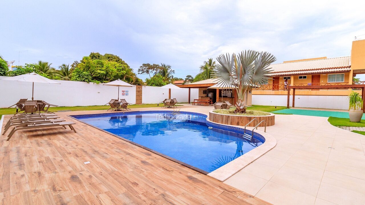 Apartamento para aluguel de temporada em Camaçari (Praia de Guarajuba)