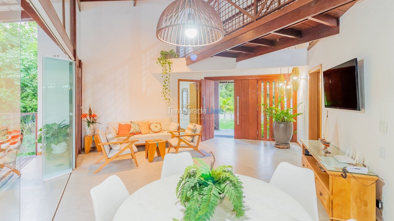 Casa para aluguel de temporada em Mata de São João (Praia do Forte)