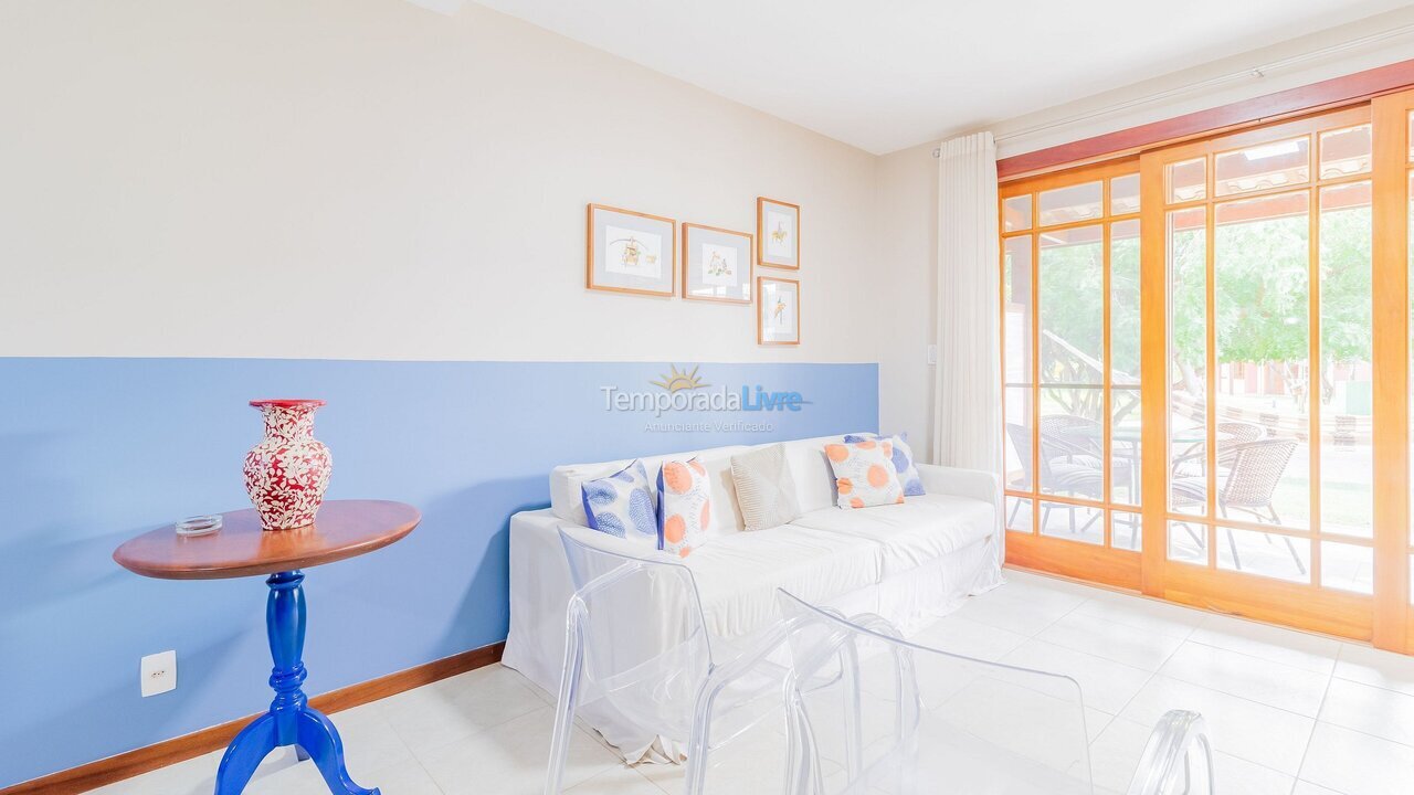 Apartamento para aluguel de temporada em Mata de São João (Praia do Forte)