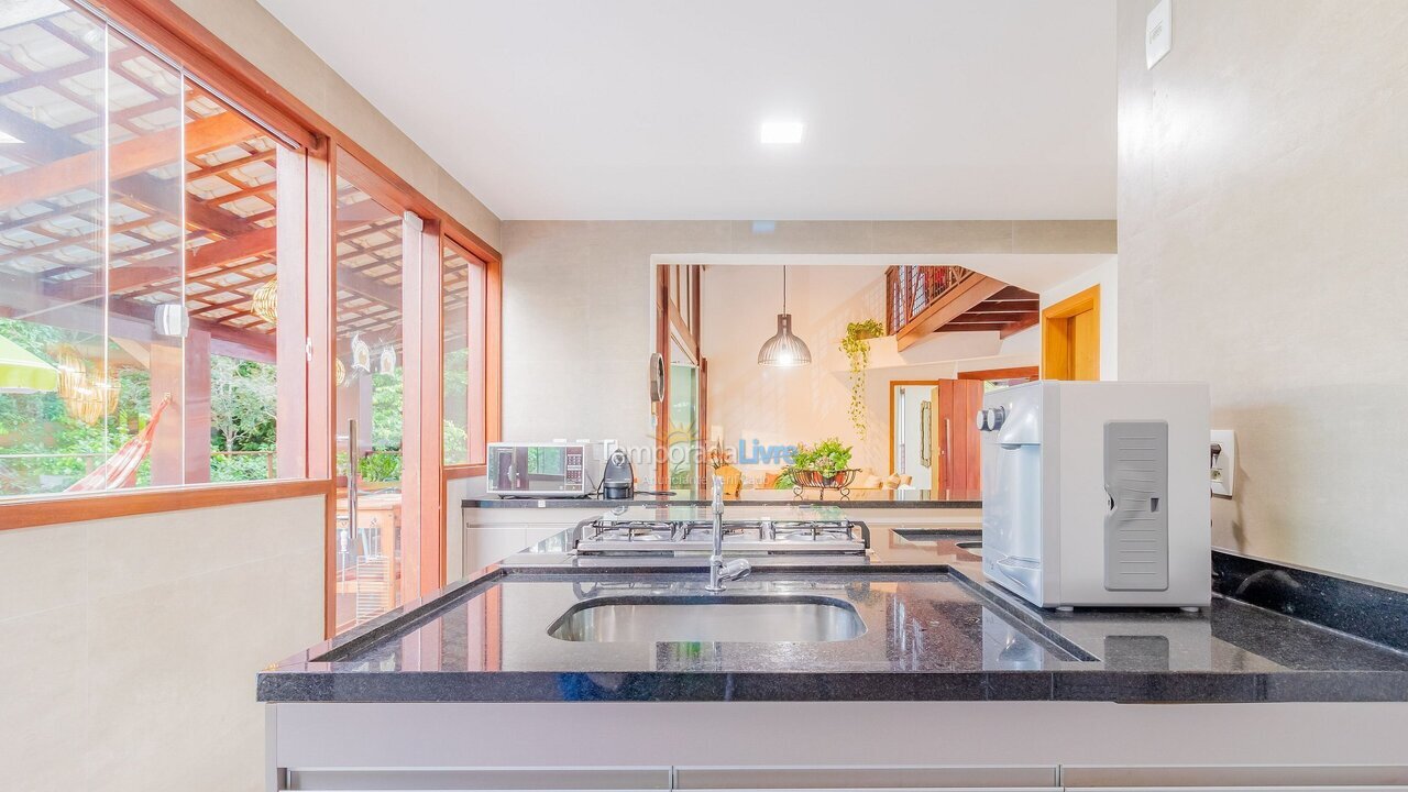 Casa para aluguel de temporada em Mata de São João (Praia do Forte)