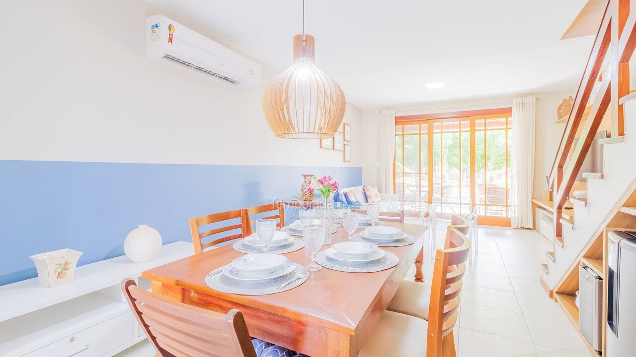 Apartamento para aluguel de temporada em Mata de São João (Praia do Forte)