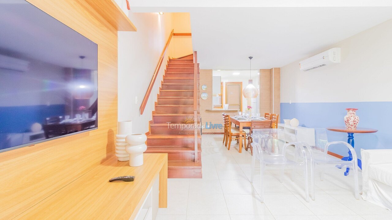 Apartamento para aluguel de temporada em Mata de São João (Praia do Forte)