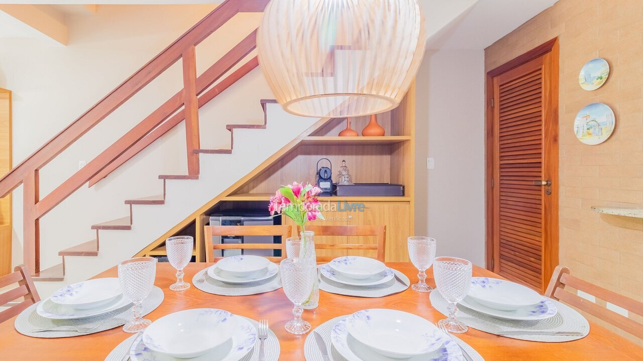 Apartamento para aluguel de temporada em Mata de São João (Praia do Forte)