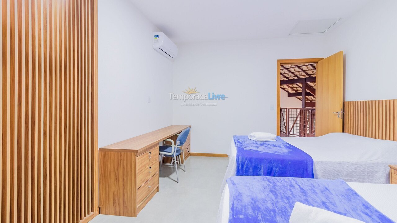 Casa para aluguel de temporada em Mata de São João (Praia do Forte)