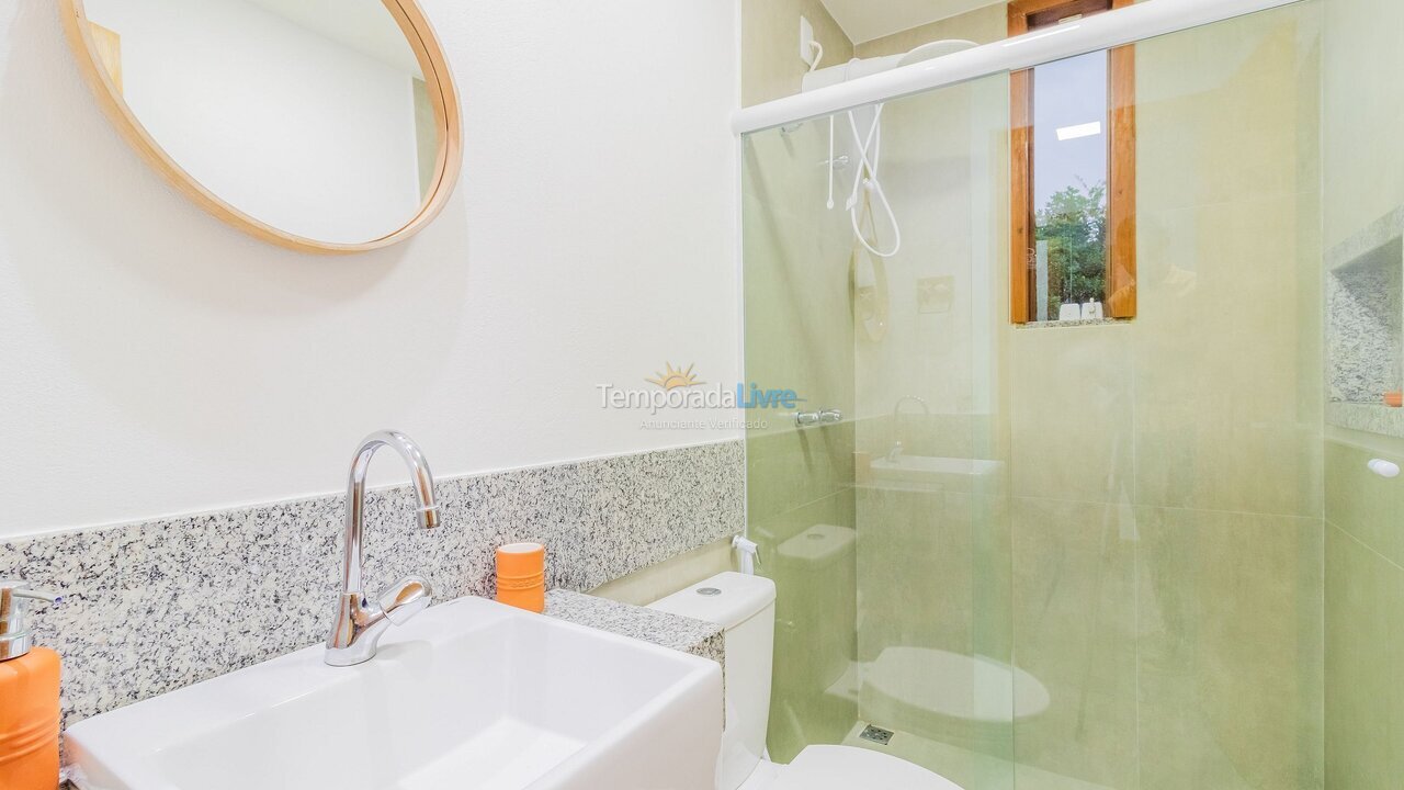 Casa para aluguel de temporada em Mata de São João (Praia do Forte)