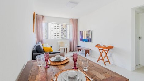 2 Bedroom Apt 200m from Porto Barra Beach