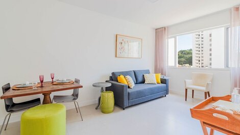 2 Bedroom Apt 200m from Porto Barra Beach