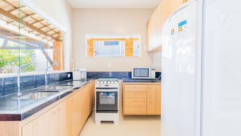 Wonderful 5-Suite House 200m from the Beach