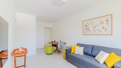 2 Bedroom Apt 200m from Porto Barra Beach