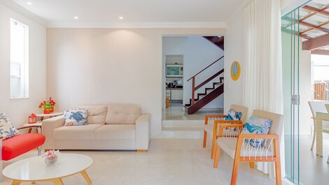 Ótima Casa 4 Suítes com Piscina em Guarajuba