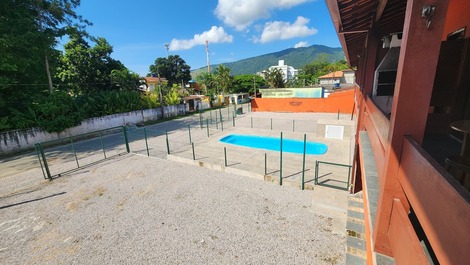 0001.05 Maranduba Ap 2 Dor 8 Pess 2 Q Mar Pisc WIFI (Excursão 96 Pess)