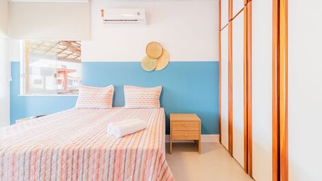 Wonderful 5-Suite House 200m from the Beach