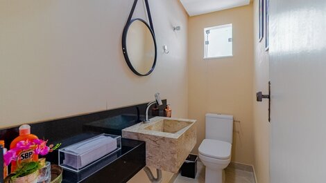 Ótima Casa 4 Suítes com Piscina em Guarajuba