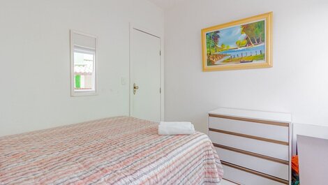 Great 4-Suite House with Pool in Guarajuba