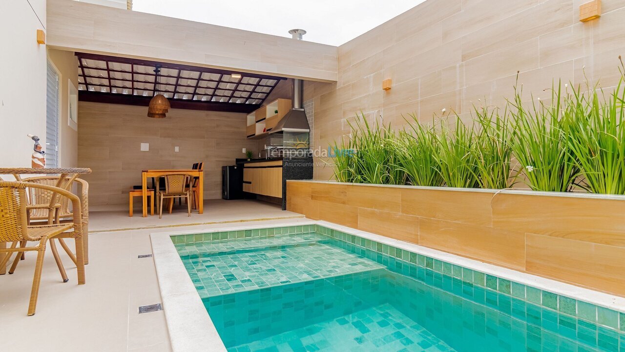 Casa para aluguel de temporada em Camaçari (Praia de Guarajuba)