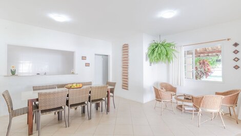 Excellent House 5 Bedrooms 50m from the Beach - Guarajuba