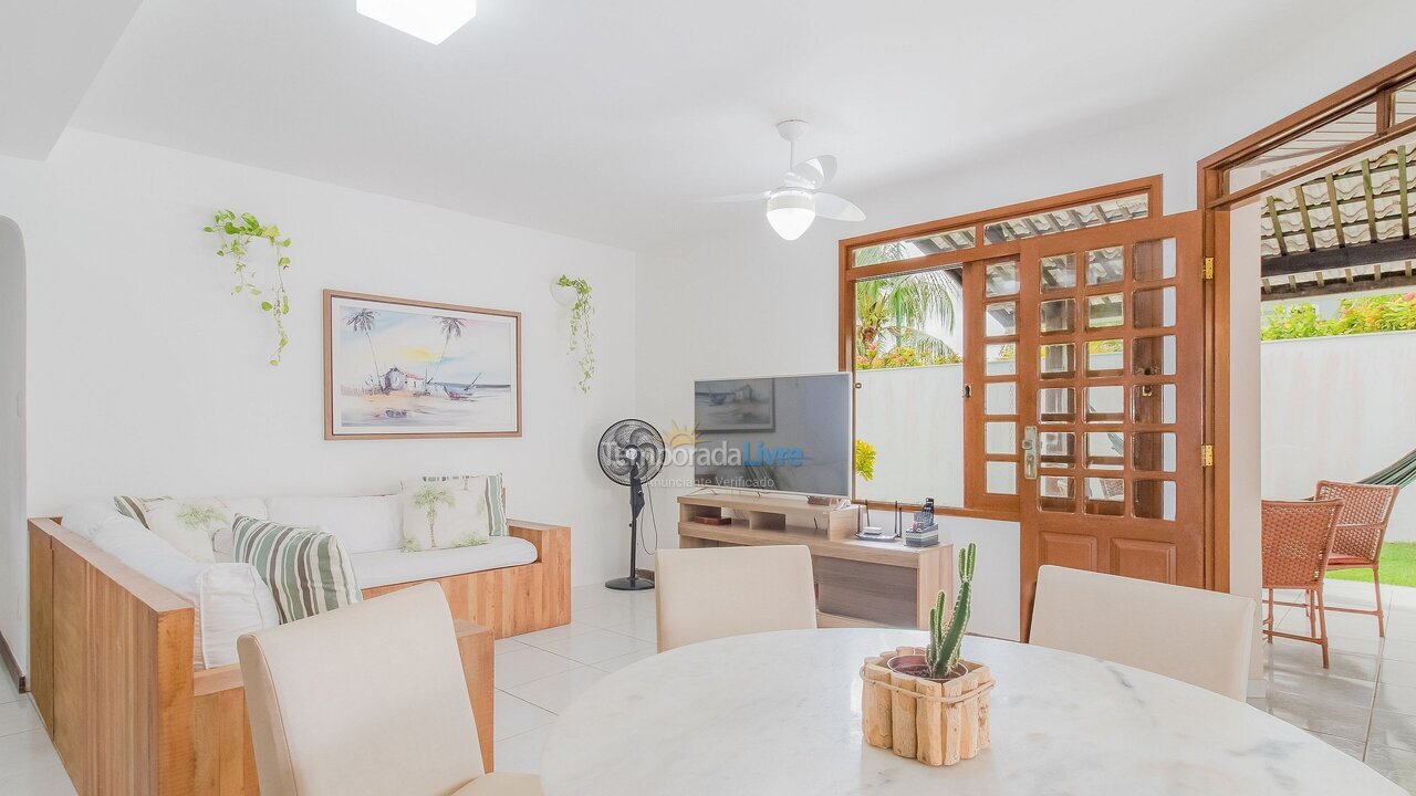 Casa para aluguel de temporada em Camaçari (Praia de Guarajuba)