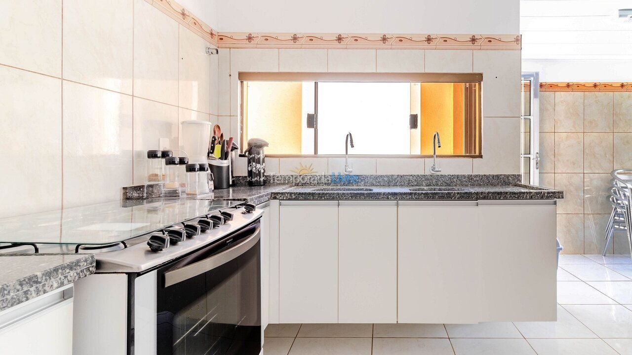 Casa para aluguel de temporada em Camaçari (Praia de Guarajuba)