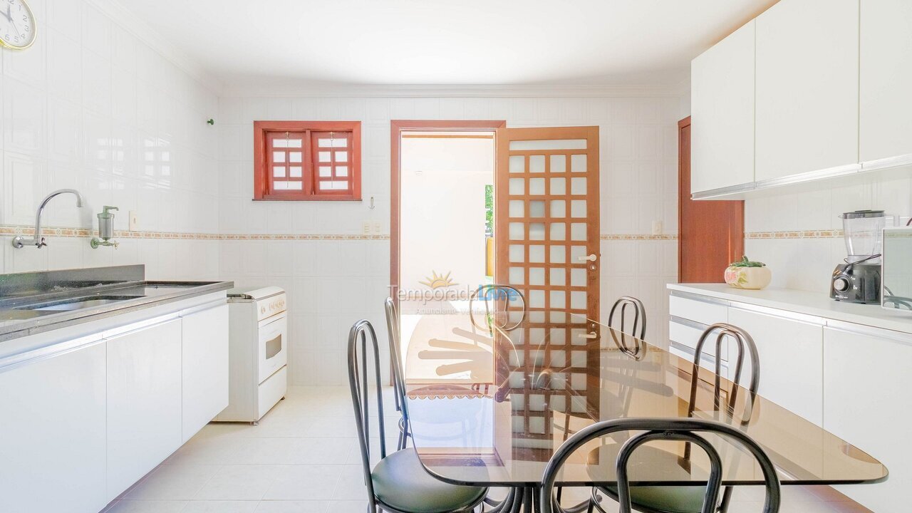 Casa para alquiler de vacaciones em Camaçari (Praia de Guarajuba)