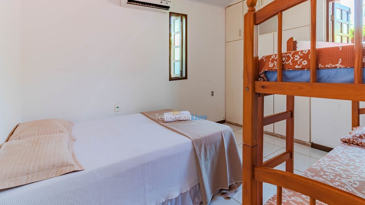 Casa para aluguel de temporada em Camaçari (Praia de Guarajuba)