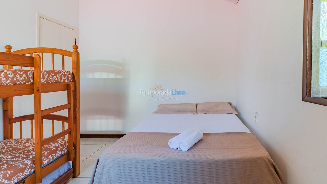 Casa para aluguel de temporada em Camaçari (Praia de Guarajuba)