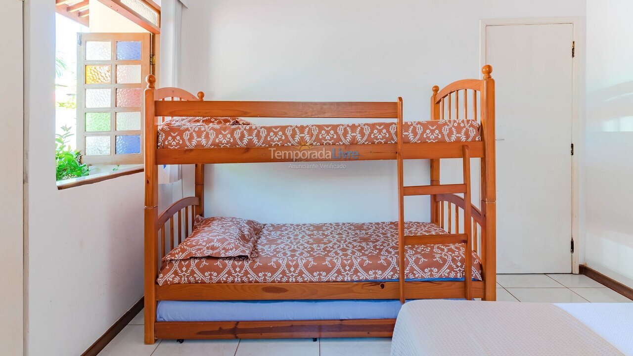 Casa para aluguel de temporada em Camaçari (Praia de Guarajuba)