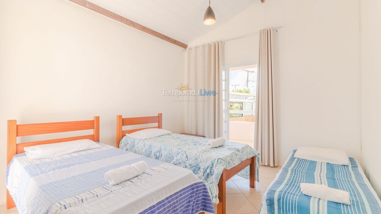 House for vacation rental in Camaçari (Praia de Guarajuba)