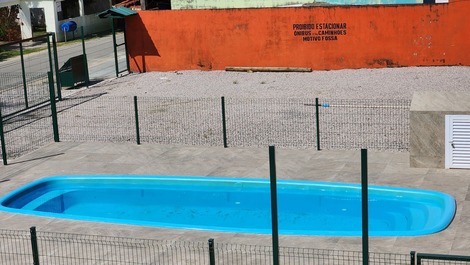 0001.08 Maranduba Ap 2 Dor 8 Pess 2 Q Mar Pisc WIFI (Excursão 96 Pess)