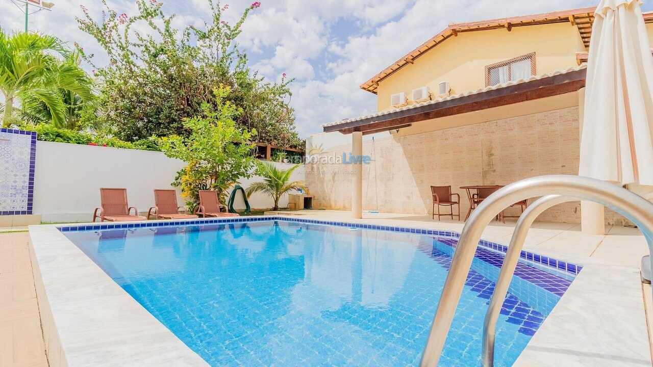 Casa para aluguel de temporada em Camaçari (Praia de Guarajuba)